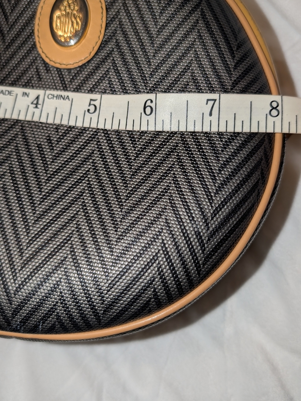 Mark Cross Canteen Style Round Herringbone  Crossbody Bag Gray Tan GUC - Picture 12 of 14